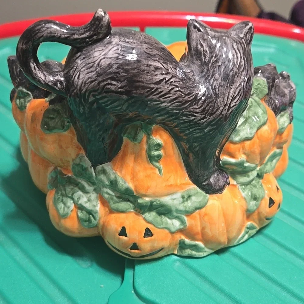 Wcl halloween cat